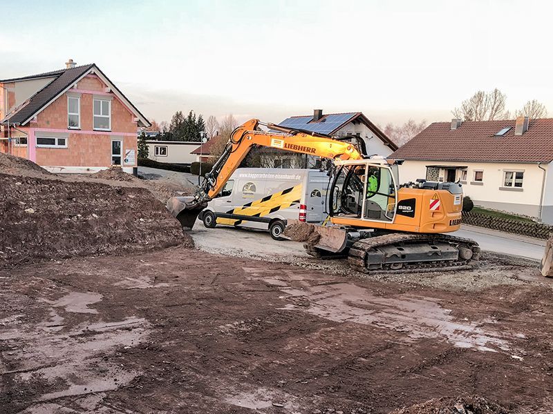 Kettenbagger auf Baustelle